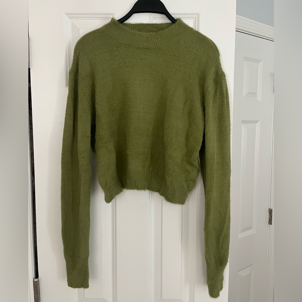 Nasty Gal cropped green sweater